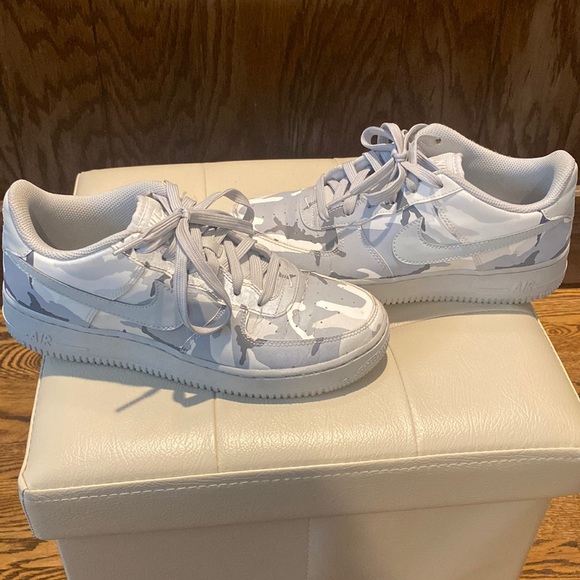 Nike Air Force One “Gray Reflective Camo” - Picture 2 of 7